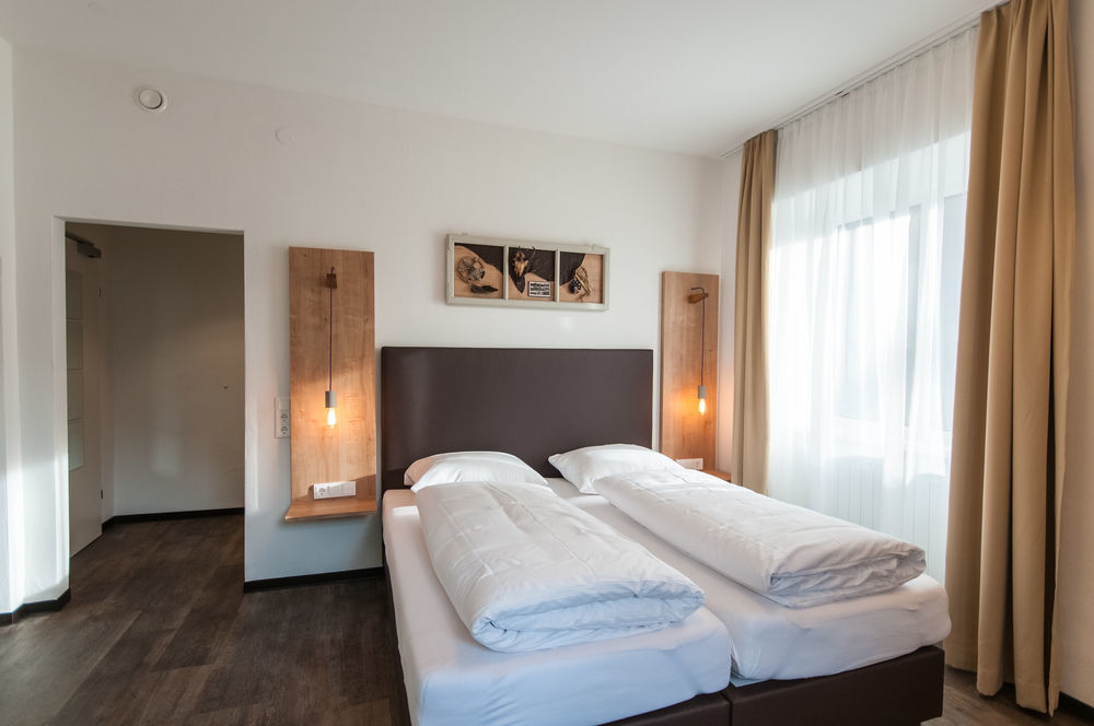 Bed & Breakfast Max Summercard Included Zell am See